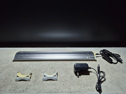 【特選中古】ゼンスイ LED PLUS 45cm ストロングホワイト 50Hz/60Hz共用
