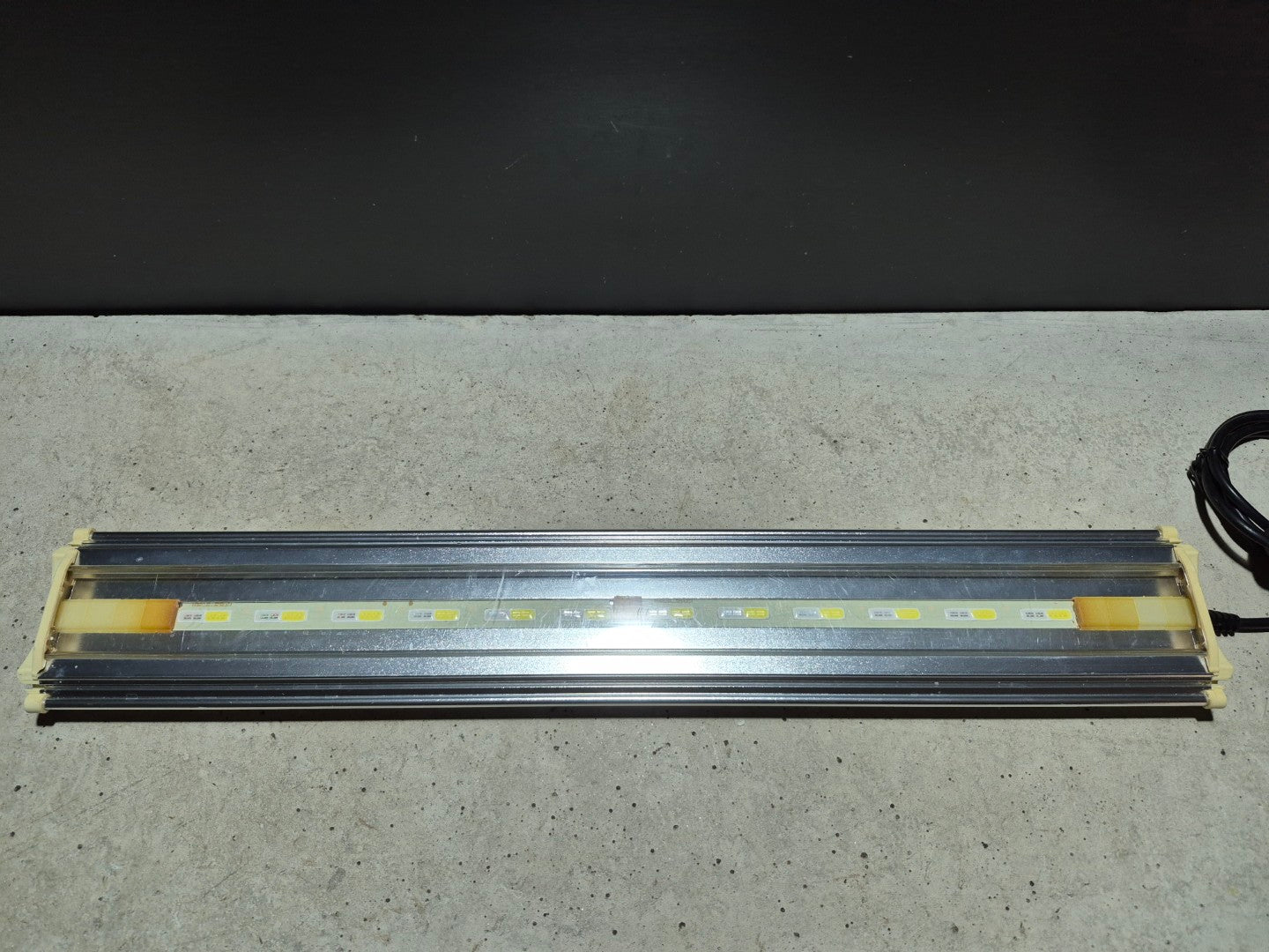 【特選中古】ゼンスイ LED PLUS 45cm シャイニングブルー 50Hz/60Hz共用