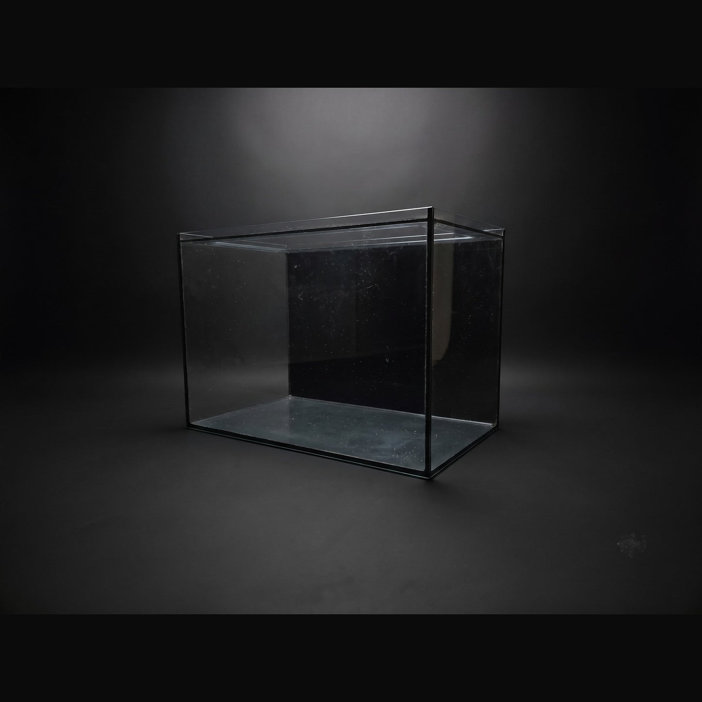 【特選中古】ガラス水槽 52×30×35cm（フランジ・キャノピー付き）